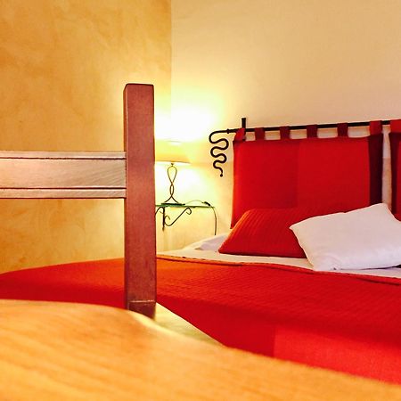Agriturismo & Cantina Tenuta Casteani Ribolla Rom bilde