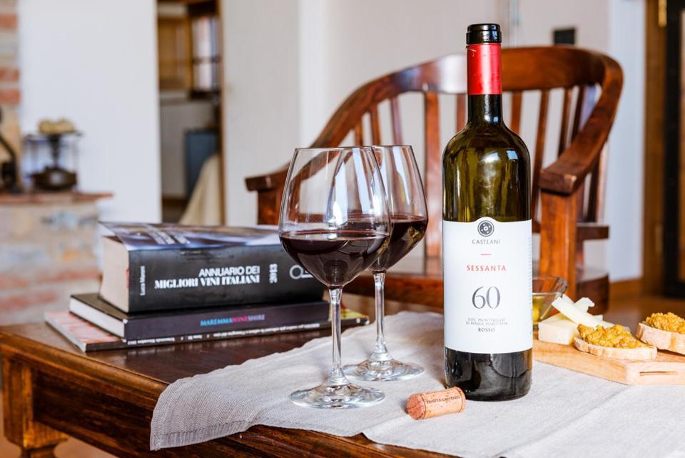 Agriturismo & Cantina Tenuta Casteani Ribolla Eksteriør bilde